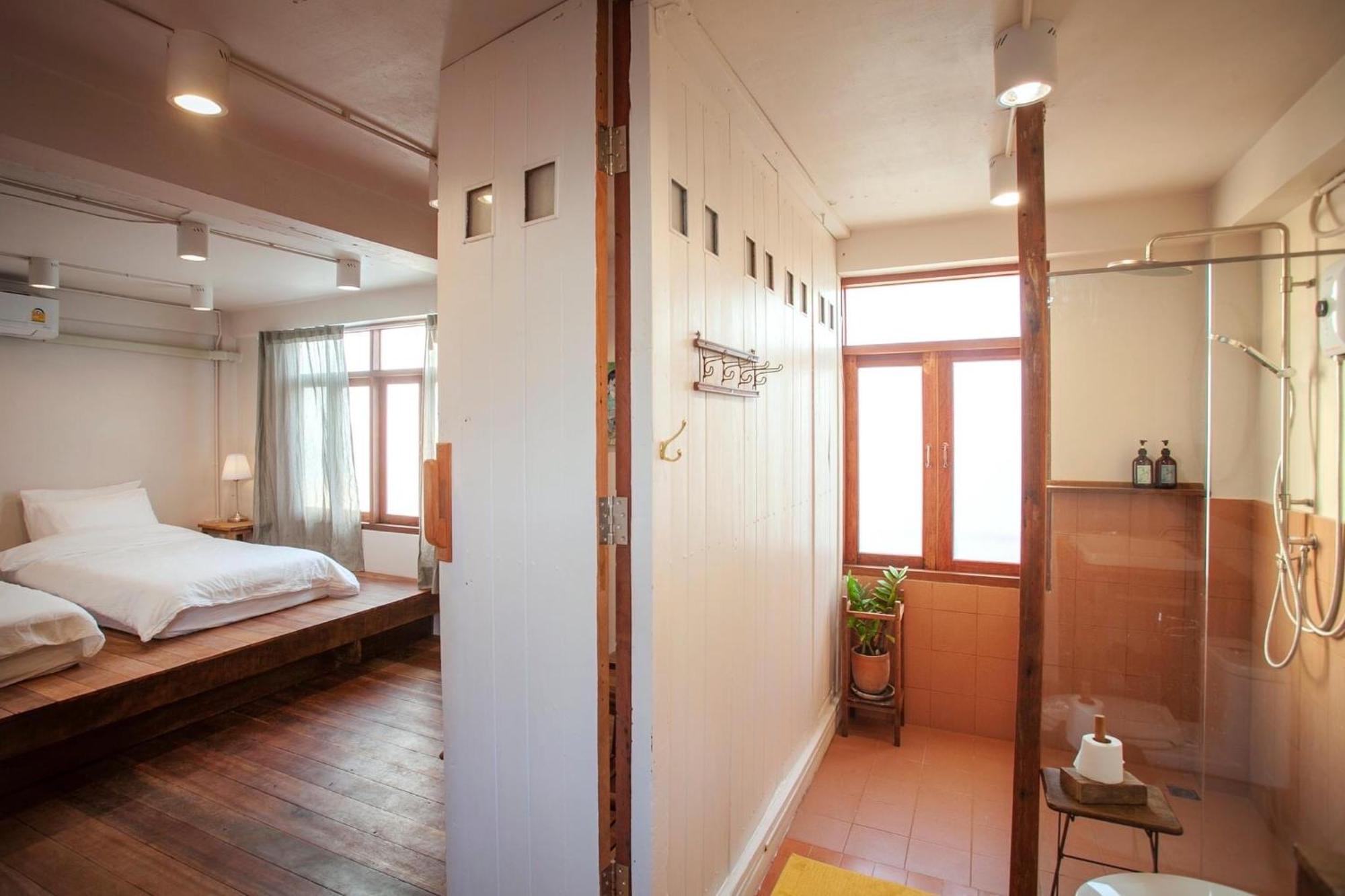 Mana Craft Stay Bangkok Exterior photo